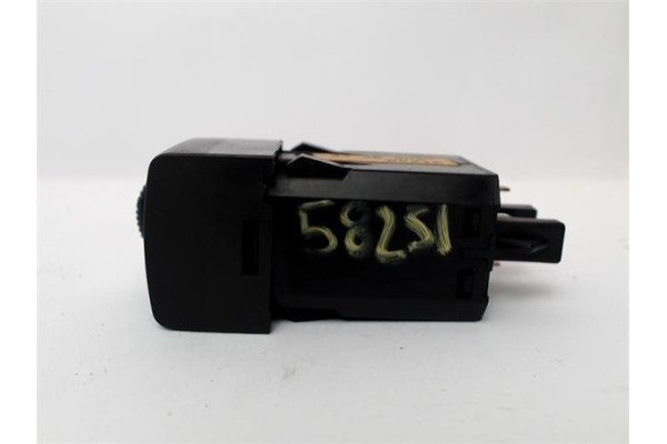 Recambio de conjunto interruptores para saab 9-3 berlina 2.0 turbo referencia OEM IAM 4736906 W821K 