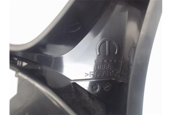 Recambio de embellecedor cuadro instrumentos para fiat 500 1.2 referencia OEM IAM 35628917  