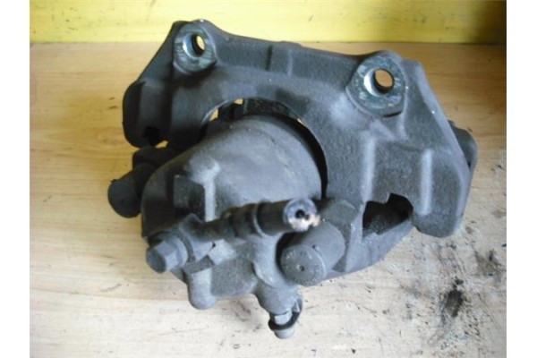 Recambio de pinza freno delantero izquierda para opel combo furgón/ranchera familiar 1.3 cdti 16v referencia OEM IAM 93176426  