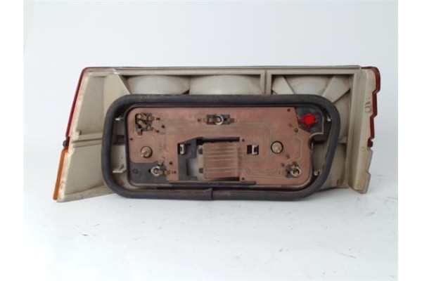 Recambio de piloto trasero derecho para renault r 25 (b29) referencia OEM IAM 7701029938 7701029939 