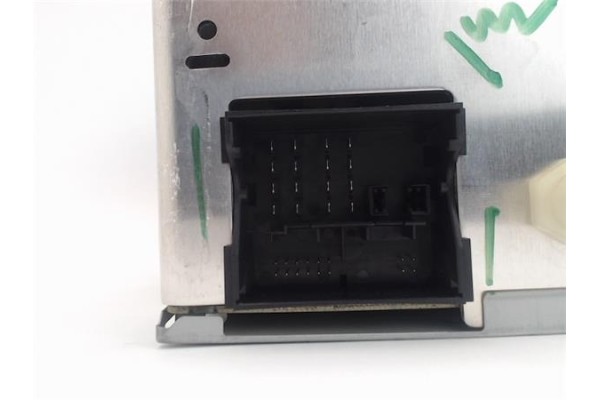 Recambio de radio / cd para ford fiesta (cbk) referencia OEM IAM M113632 6S61-18C815-AF 