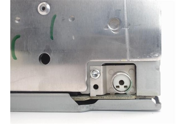 Recambio de radio / cd para ford fiesta (cbk) referencia OEM IAM M113632 6S61-18C815-AF 