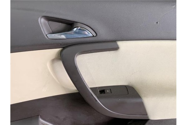Recambio de puerta trasero derecha para opel insignia berlina 2.0 cdti referencia OEM IAM 124101  