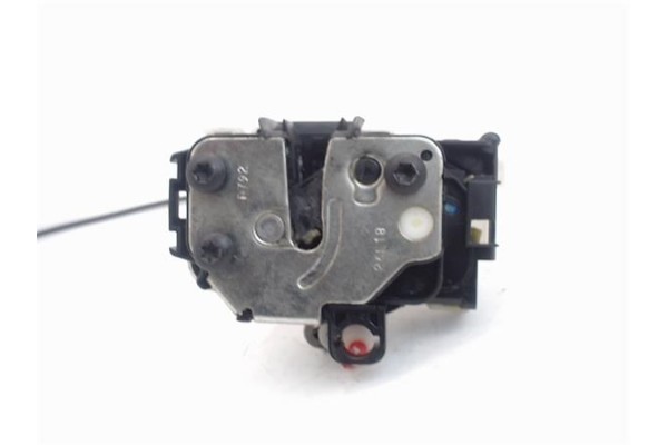 Recambio de cierre electromagnetico delantero izquierdo para fiat 500 1.2 referencia OEM IAM 52041739  