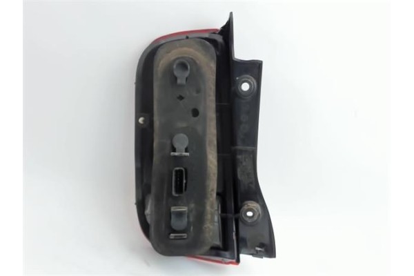 Recambio de piloto trasero derecho para nissan micra (k12e) referencia OEM IAM 11A363B  