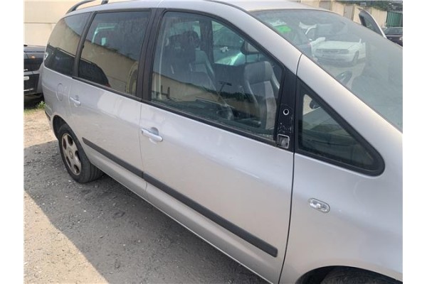 Recambio de puerta delantero derecha para seat alhambra (7v9) 1.9 reference referencia OEM IAM 7M3831022E  