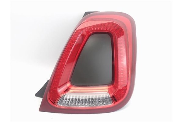 Recambio de piloto trasero derecho para fiat 500 1.2 referencia OEM IAM 52007422  