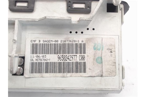 Recambio de reloj horario para peugeot 206 referencia OEM IAM 9650242977 21673628 