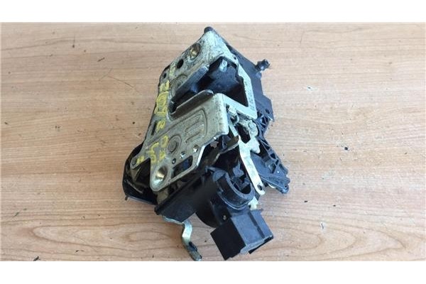 Recambio de cierre electromagnetico delantero derecho para mercedes-benz clase c (bm 202) berlina 1.8 180 (202.018) referencia O