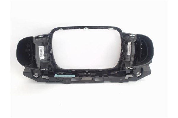 Recambio de embellecedor consola central para fiat 500 1.2 referencia OEM IAM 3121354601PTSP14248  