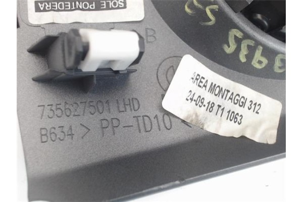 Recambio de rejilla entrada de aire para fiat 500 1.2 referencia OEM IAM 735627501  