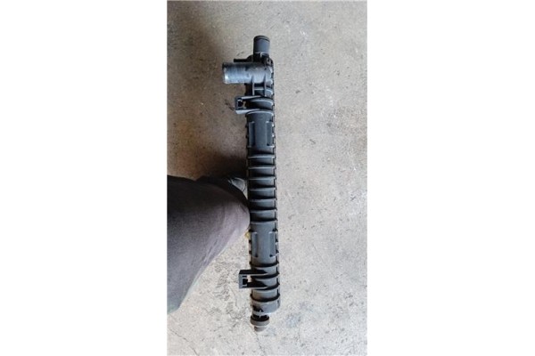 Recambio de radiador para land rover freelander (ln) 2.0 td4 referencia OEM IAM    Recambio de radiador para land rover freelander (ln) 2.0 td4 referencia OEM IAM