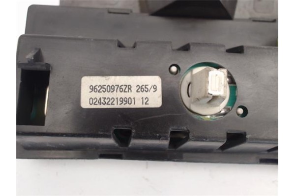 Recambio de reloj horario para peugeot 206 referencia OEM IAM 96250976ZR 02432219901 12 