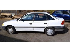 opel astra f berlina del año 1994