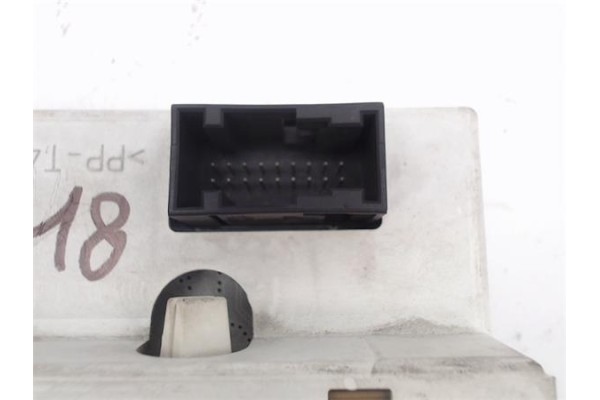 Recambio de reloj horario para peugeot 206 referencia OEM IAM 9641014877 21659385-5B 