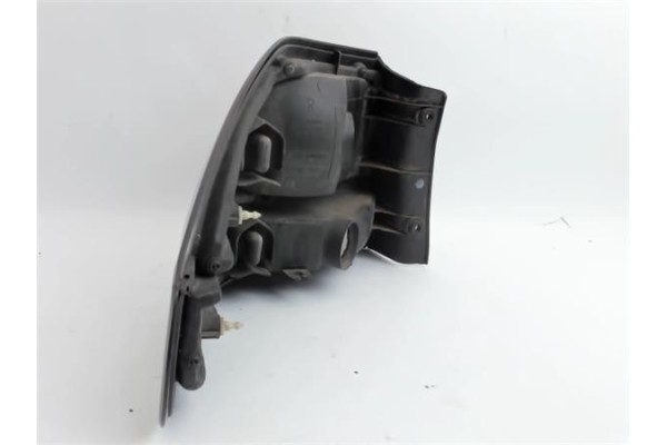 Recambio de piloto trasero derecho para mazda 626 berlina (ge) referencia OEM IAM  22061825 