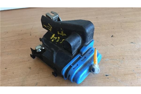 Recambio de cierre electromagnetico trasero izquierdo para audi a4 berlina (b5)(1994) 1.6 [1,6 ltr. - 74 kw] referencia OEM IAM 