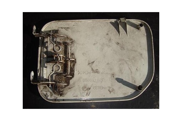 Recambio de tapa exterior combustible para peugeot boxer furgón (244) 2.0 hdi referencia OEM IAM 1517A0  