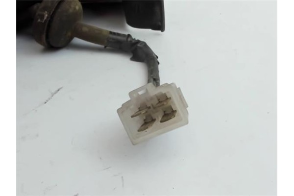 Recambio de piloto trasero derecho para mazda 626 berlina (ge) referencia OEM IAM  22061825 