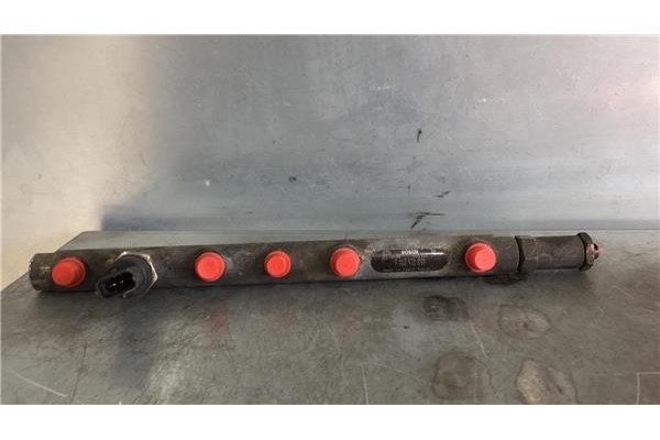 Recambio de rampa inyectores para renault trafic ii furgón 1.9 29 cn referencia OEM IAM 7700114017 0445214024 8200347176 , RENAU