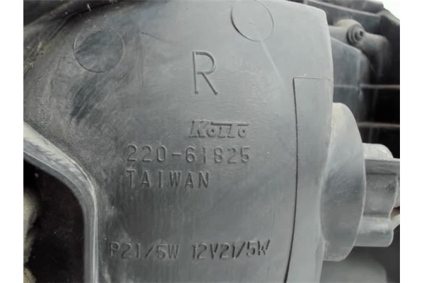 Recambio de piloto trasero derecho para mazda 626 berlina (ge) referencia OEM IAM  22061825 