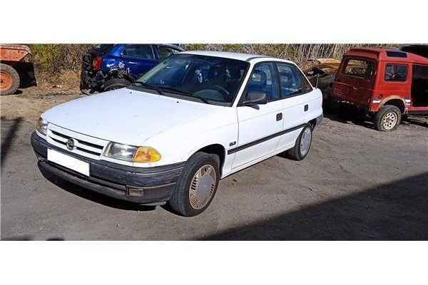 opel astra f berlina del año 1994