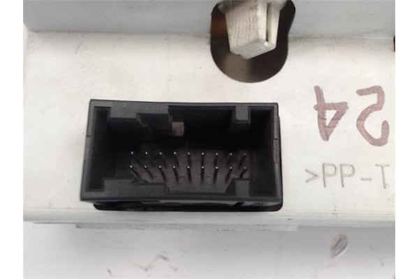 Recambio de reloj horario para peugeot 206 referencia OEM IAM 9647409777 21669457-4B 