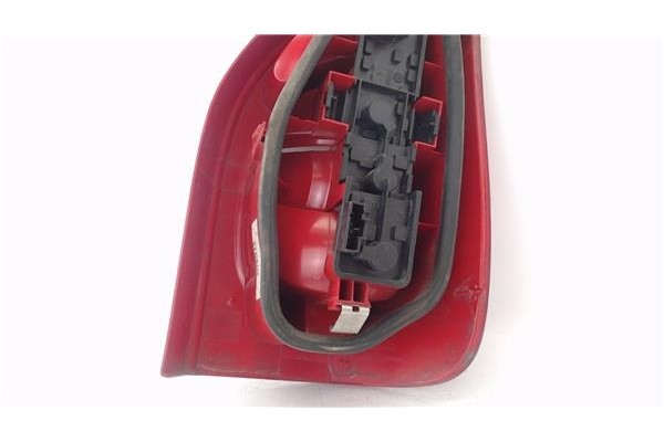 Recambio de piloto trasero izquierdo para citroen xsara picasso 2.0 hdi referencia OEM IAM 6350N0  