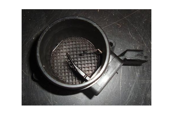 Recambio de caudalimetro para citroen xantia berlina 2.0 hdi 109 referencia OEM IAM 9629471080 5WK621 