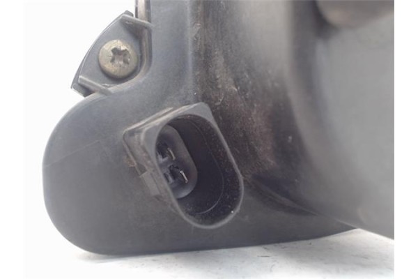 Recambio de faro antiniebla derecho para audi a6 avant (c4) referencia OEM IAM   