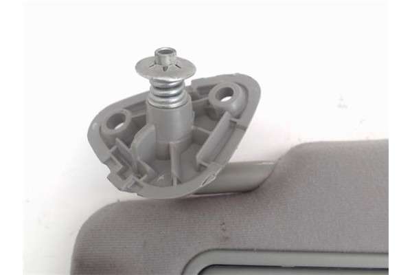 Recambio de parasol izquierdo para kia carnival 2.9 td referencia OEM IAM 1K54A69270A64  