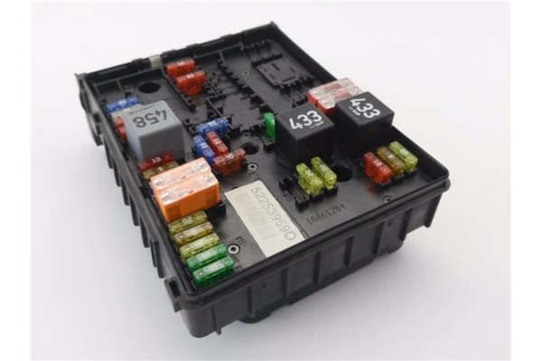 Recambio de caja fusibles/rele para volkswagen golf v (1k1) 2.0 fsi referencia OEM IAM 1A061204  