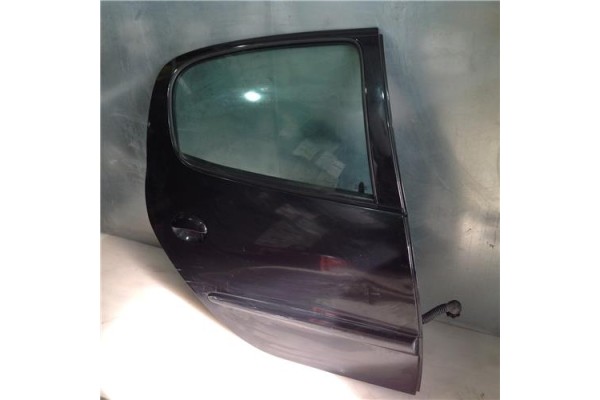 Recambio de puerta trasero derecha para peugeot 206 berlina (1998) 1.4 hdi eco 70 referencia OEM IAM   
