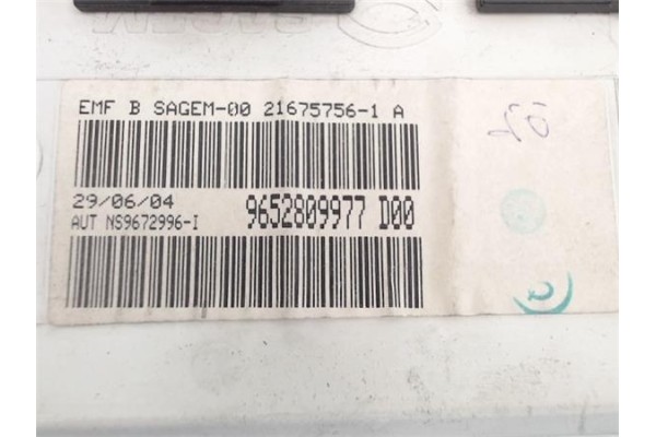 Recambio de reloj horario para peugeot 307 (s1) referencia OEM IAM 9652809977 21675756-1A 