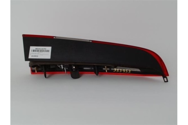 Recambio de piloto trasero izquierdo para volvo v70 familiar 2.4 d kinetic (120kw) referencia OEM IAM 9154493  