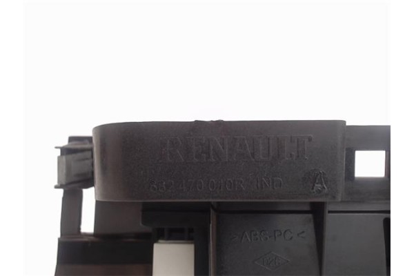 Recambio de navegador para renault megane iii berlina 5p 1.5 expression referencia OEM IAM 682470010R 40330M 