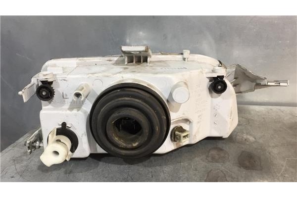 Recambio de faro delantero izquierdo para fiat i punto (176) berlina 75 1.2 referencia OEM IAM 7732117  