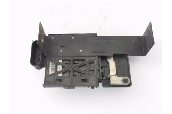 Recambio de caja reles para volkswagen polo iii berlina (6n2) 1.4 conceptline referencia OEM IAM 6X0937550  