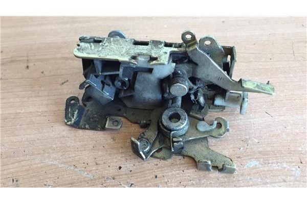 Recambio de cierre electromagnetico delantero derecho para mercedes-benz vito kombi (638) 2.3 108 d euro 2 (638.164) referencia 