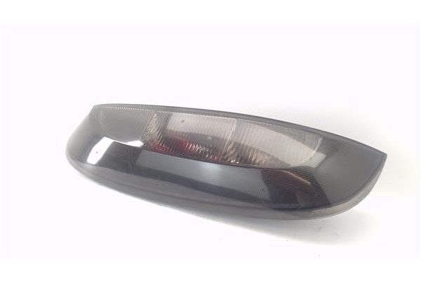 Recambio de piloto trasero izquierdo para opel corsa c 1.2 twinport referencia OEM IAM 1222064  