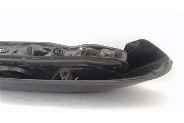 Recambio de piloto trasero izquierdo para opel corsa c 1.2 twinport referencia OEM IAM 1222064  