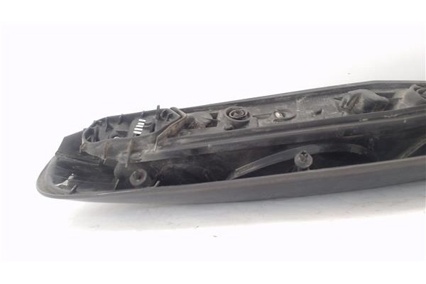 Recambio de piloto trasero izquierdo para opel corsa c 1.2 twinport referencia OEM IAM 1222064  