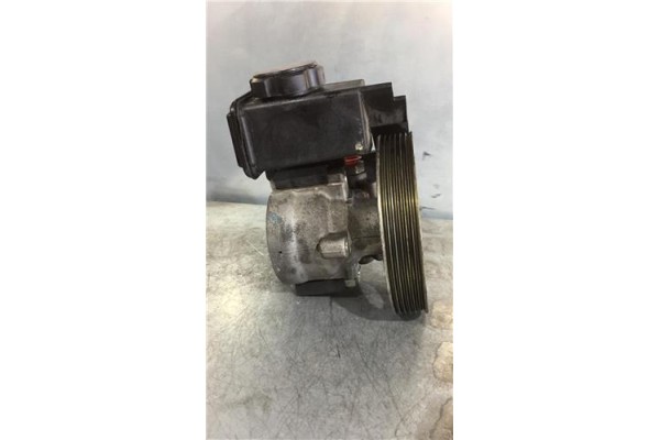 Recambio de bomba servodireccion para peugeot 206 1.4 xr referencia OEM IAM 9635868880 2607336QM 