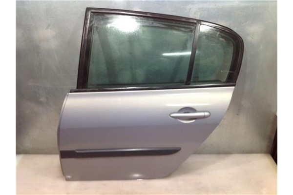 Recambio de puerta trasero izquierda para renault megane ii sedán (lm0/1_) 1.5 dci referencia OEM IAM   