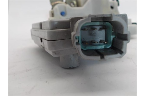 Recambio de cierre electromagnetico delantero derecho para nissan primera berlina (p11)(1996) 2.0 td referencia OEM IAM   