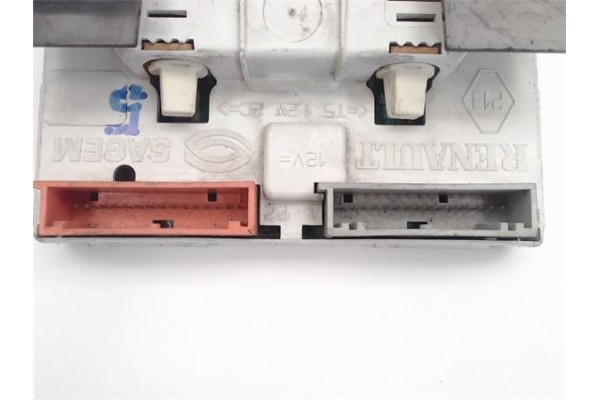 Recambio de reloj horario para renault clio ii fase i (b/cb0) referencia OEM IAM P7700436307A AFFA2+/21656209-5 