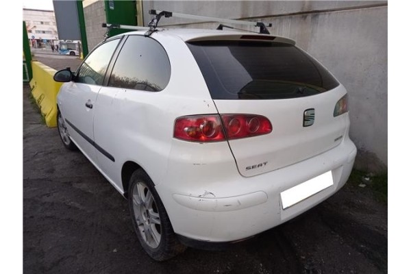 seat ibiza (6l1) del año 2004