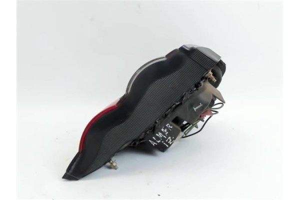 Recambio de piloto trasero izquierdo para nissan almera (n15) referencia OEM IAM 265553N525  