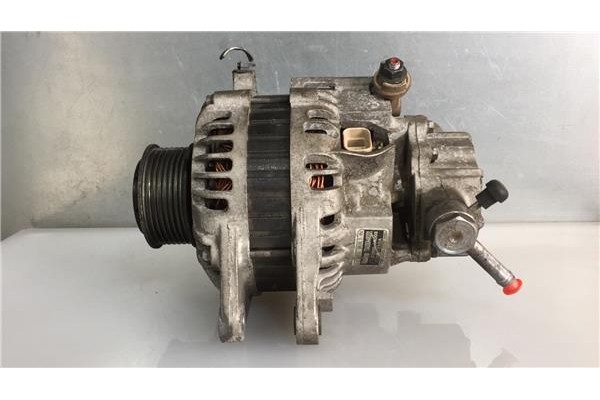 Recambio de alternador para hyundai h-1 furgón 2.5 crdi referencia OEM IAM 373004A003 TA0000448201 3730042356 , HYUNDAI | 373004