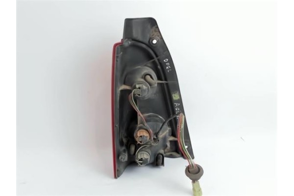 Recambio de piloto trasero derecho para opel agila referencia OEM IAM 301312LS  